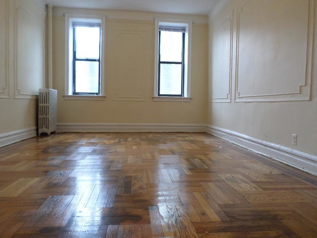 Foto principal - 8550 Forest Pkwy