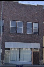Building Photo - 35 W Main St