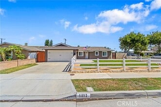 Building Photo - 5892 Meadowlark Dr