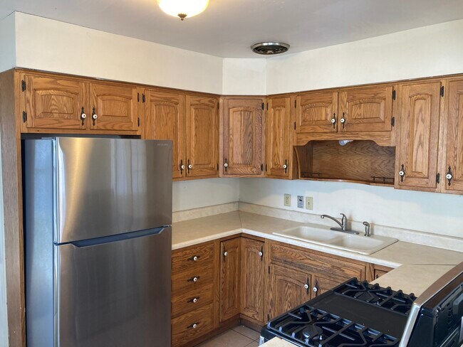 Foto del edificio - 33 Berkshire Dr