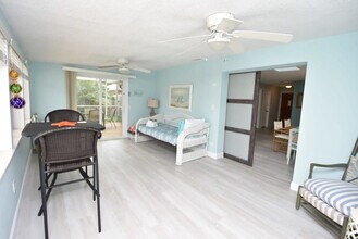 Building Photo - 59 Fallen Oak Ln