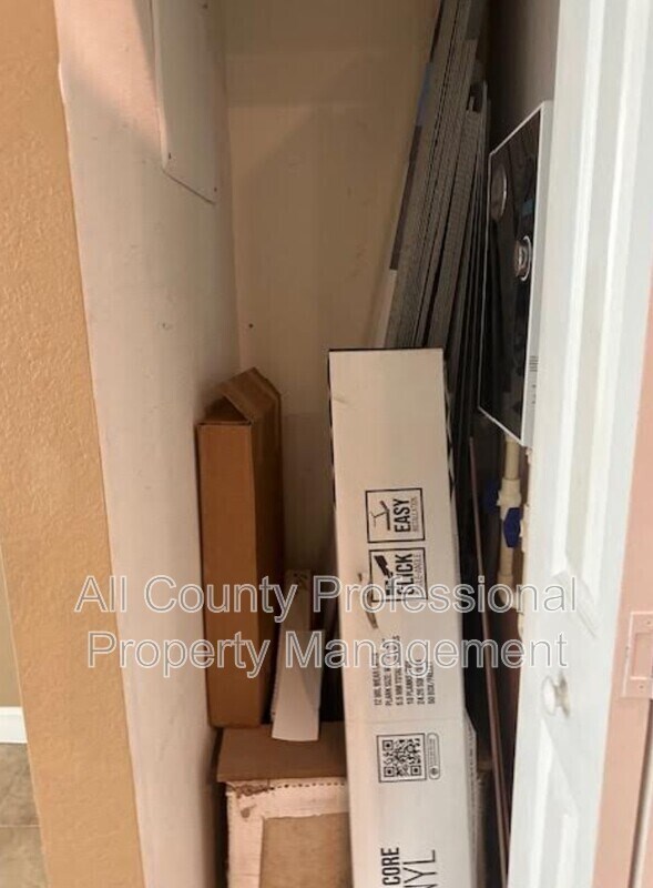 Building Photo - 4324 Maybelle Ln