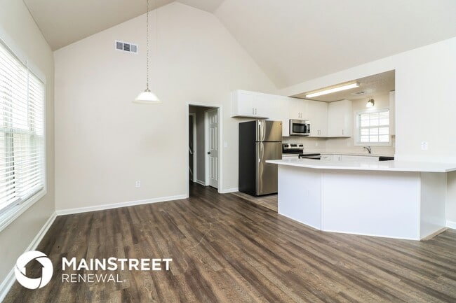 Building Photo - 40 Berkshire Trce