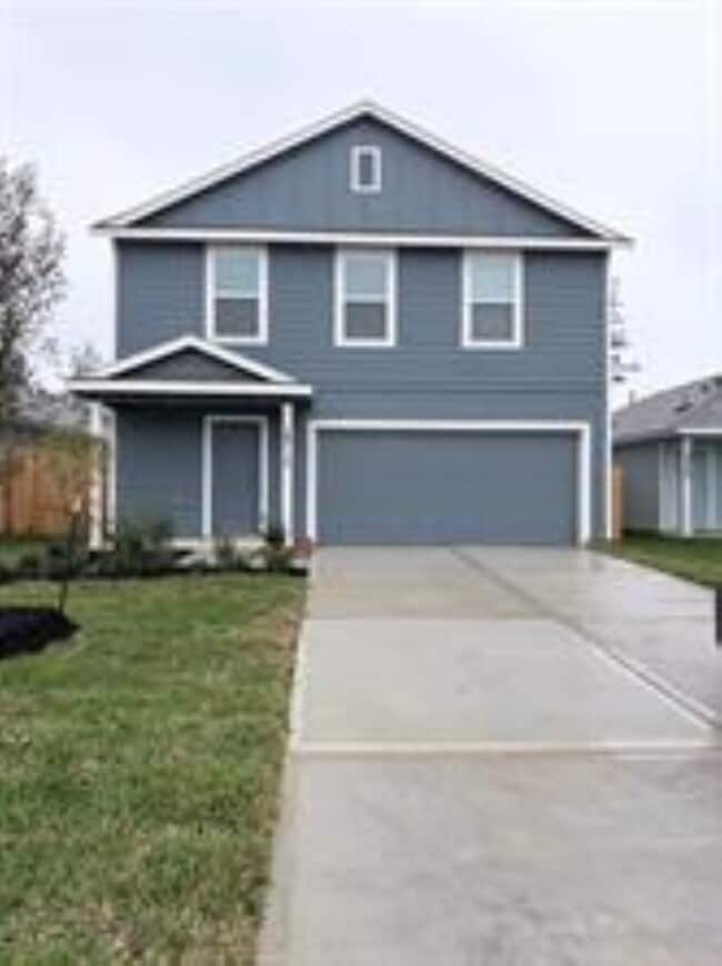 Building Photo - 18712 Loom Dr