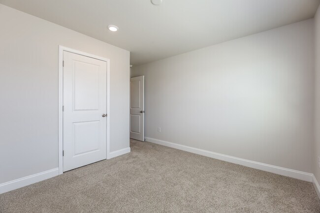 4 habitaciones | 2,5 baños | 177 m² | Garaje para dos coches - George Creek Village Rental Homes