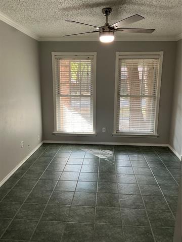 Foto del edificio - 4715 Lester Dr