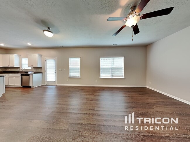 Building Photo - 270 Orchard Ln