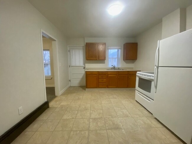 Building Photo - 414-416 S Andrews St - Duplex