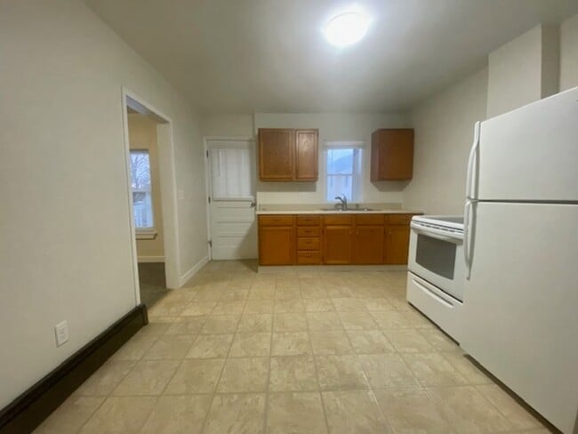 Building Photo - 414-416 S Andrews St