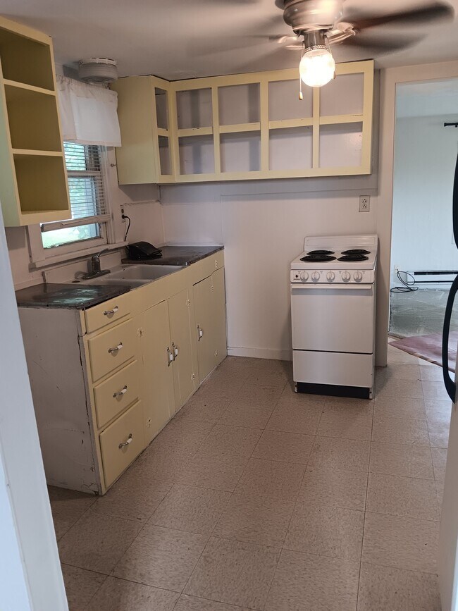 Foto del edificio - 655 N Pike Rd