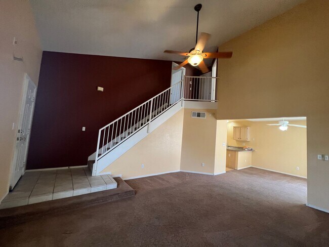 Foto del edificio - Spacious 2bed/ 2.5 bath Townhouse in Gated...