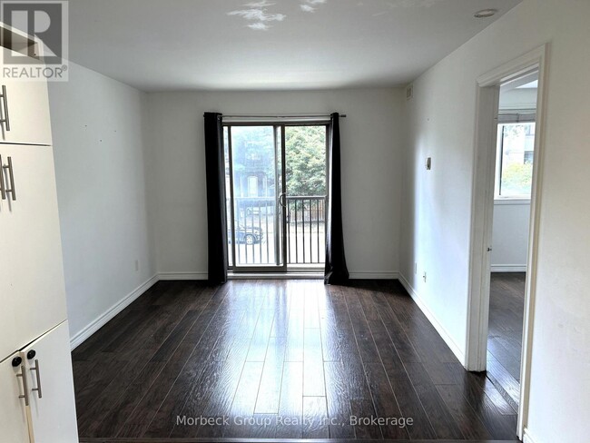 Building Photo - 28 Victoria Ave N