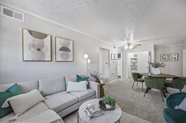 Building Photo - Wood Creek Apartments