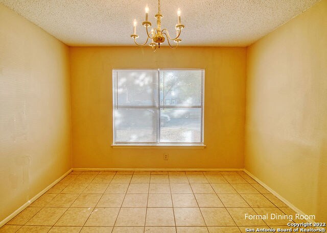 Foto del edificio - 6823 Columbia Ridge Dr