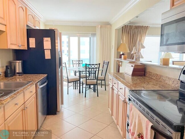 Building Photo - 3400 Galt Ocean Dr