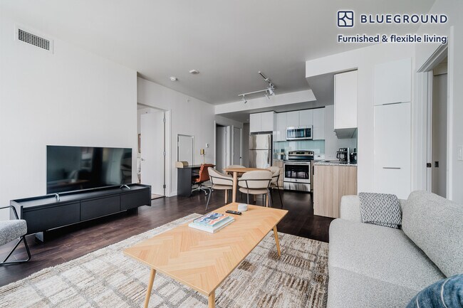 Foto del edificio - 288 106th Ave NE