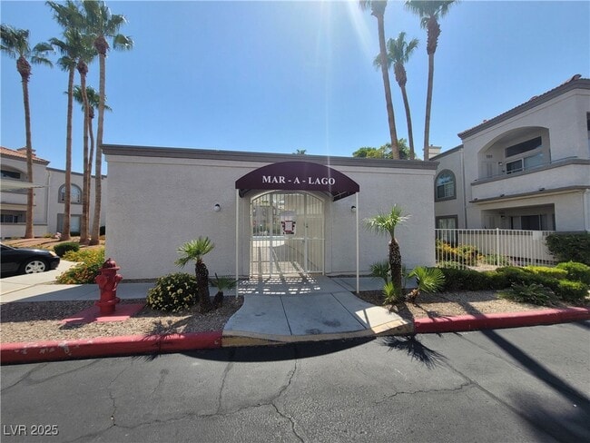 Foto del edificio - 3125 N Buffalo Dr