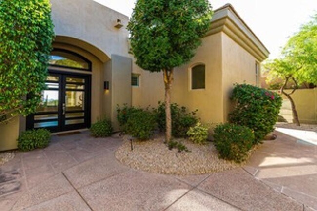 Foto del edificio - 5 Bedroom spectacular home in McDowell Mou...