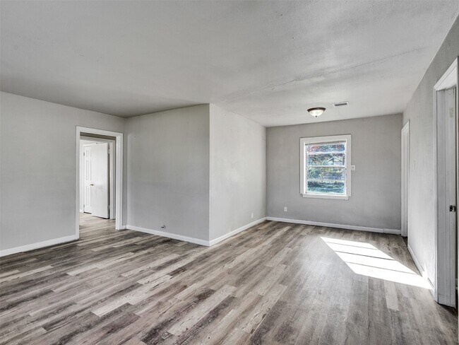 Foto del edificio - 7622 S Hall St