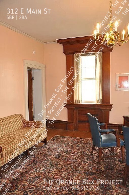 Foto del edificio - 312 E Main St