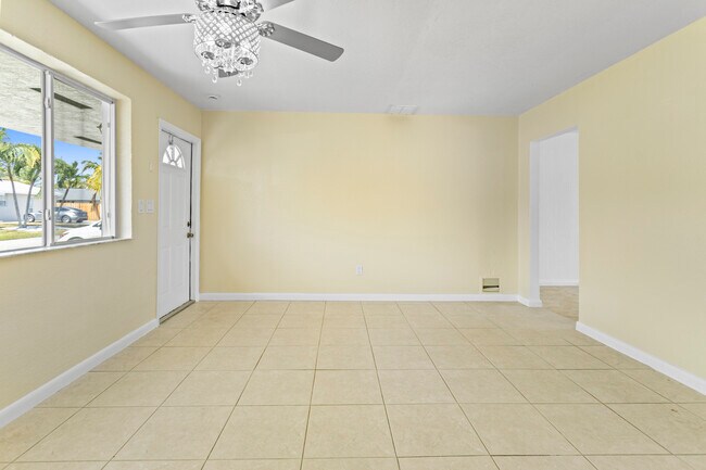 Foto del edificio - 1831 SW 97th Ter