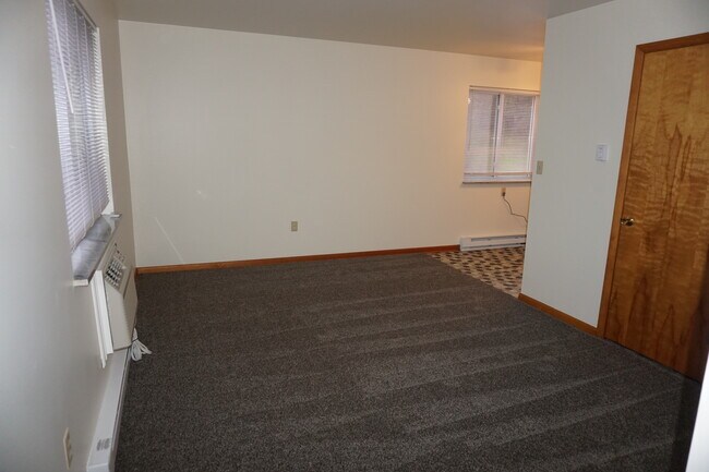 Building Photo - 925 Gasche St