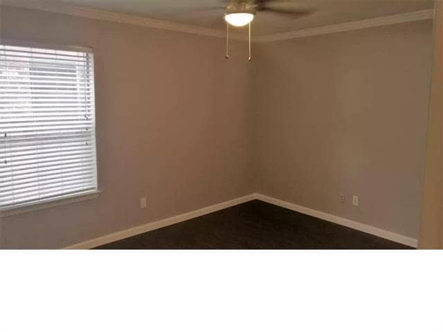 Foto del edificio - 1122 N Center St