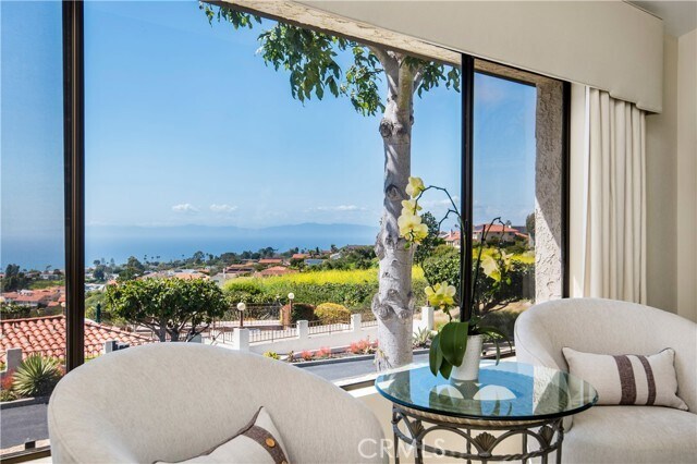 Building Photo - 6624 Ocean Crest Dr