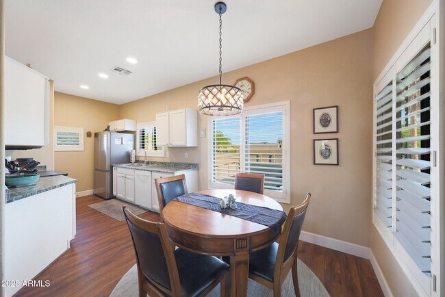 Foto del edificio - 13804 N Saguaro Blvd
