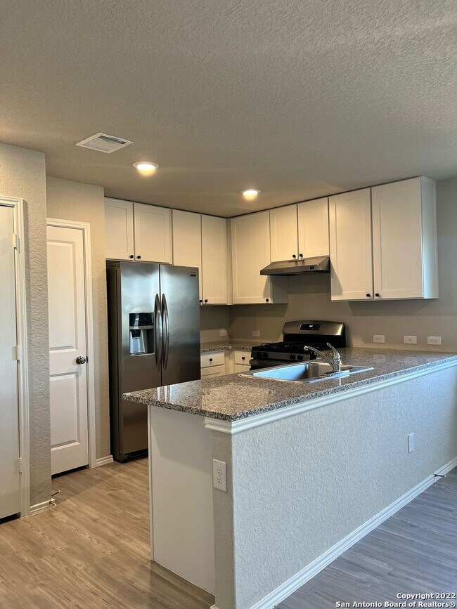 Foto del edificio - 6331 Arredondo Run