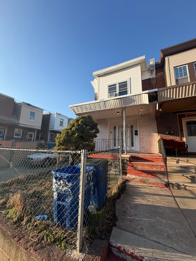 Foto del edificio - 313 E Eleanor St