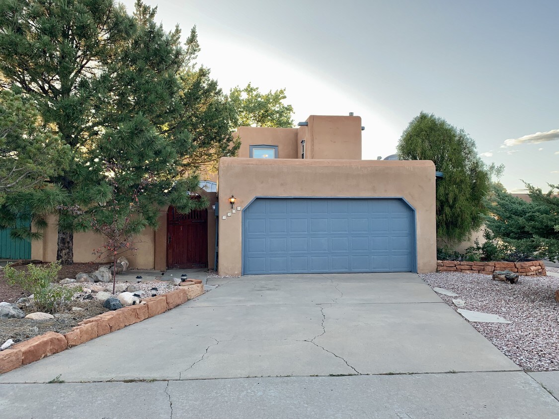 2950 Camino Piedra Lumbre, Santa Fe, NM 87505 House for Rent in Santa
