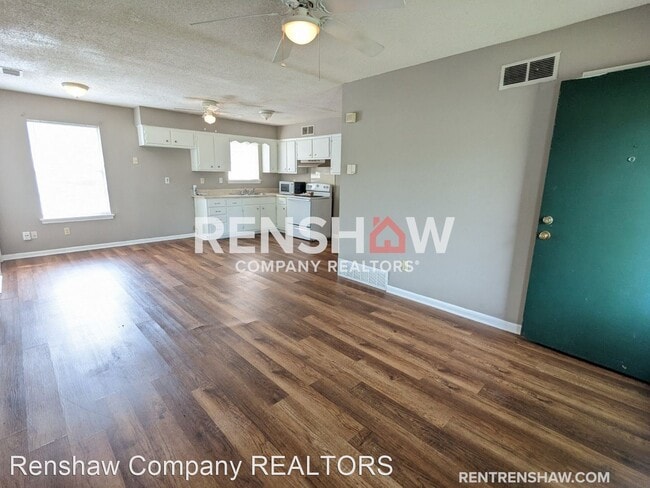 Building Photo - 3 br, 1 bath House - 6200 Tulane Rd