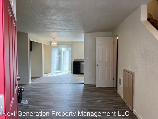 Building Photo - 3 br, 1.5 bath House - 4432 Fergus Ave.