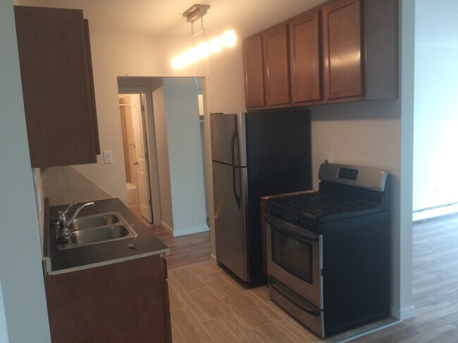 Foto del edificio - 8936 N Parkside Ave