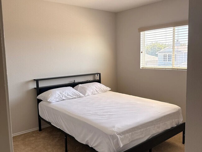 Foto del edificio - 117 Willow Cove