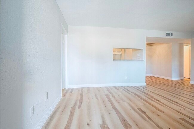 Foto del edificio - 12655 Ashford Meadow Dr