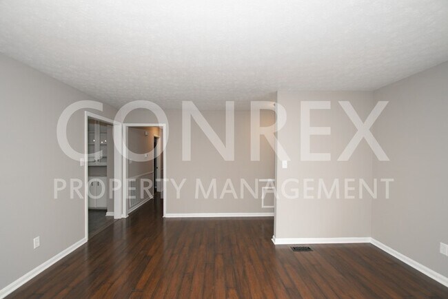 Building Photo - Beautiful 4 Bedroom