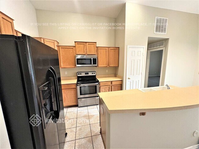 Foto del edificio - 3408 S 73rd Dr