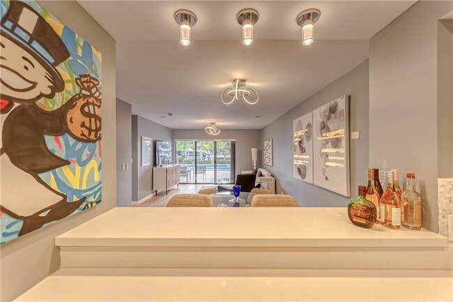 Building Photo - 2713 NE 15th St