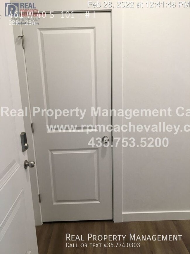 Building Photo - 461 W 40 S