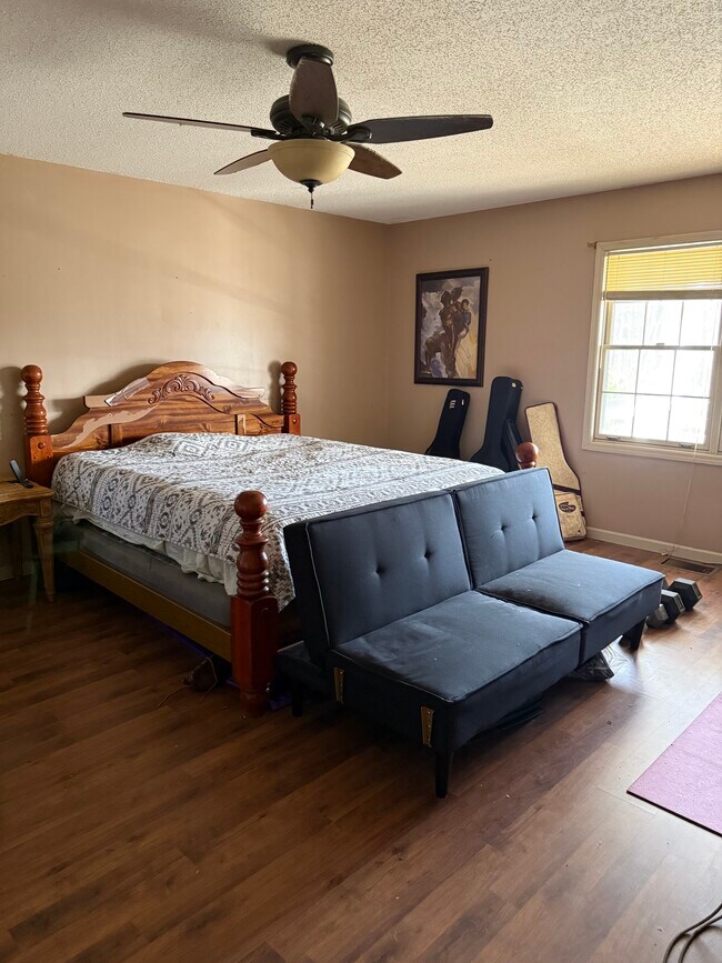 Foto del edificio - 945 Keys Ferry Rd