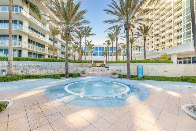 Building Photo - 6801 Collins Ave