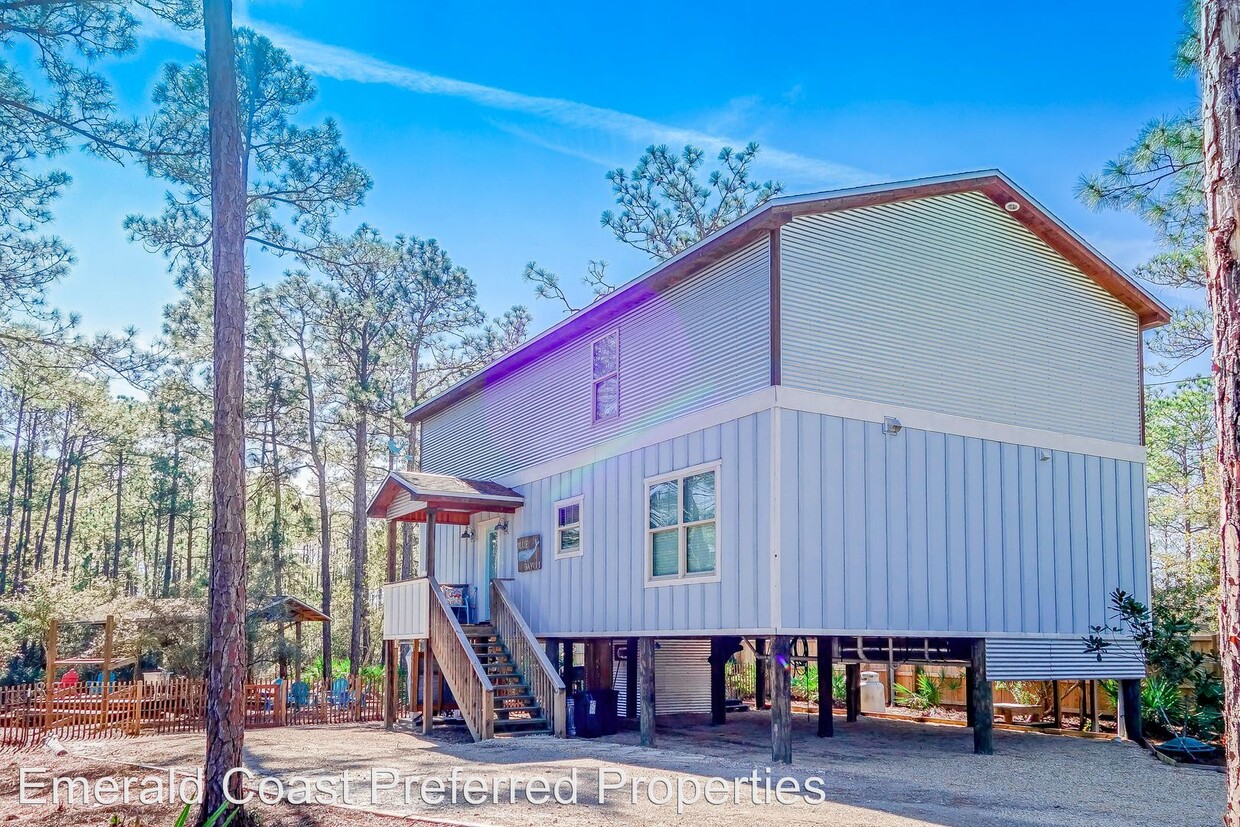 Primary Photo - 3 br, 2.5 bath House - 81 W Nursery Rd.