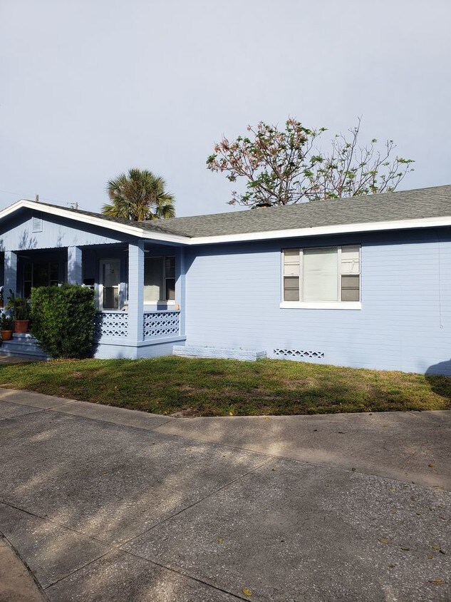 Primary Photo - 2 BEDROOM APARTMENT 995 - BEACHSIDE