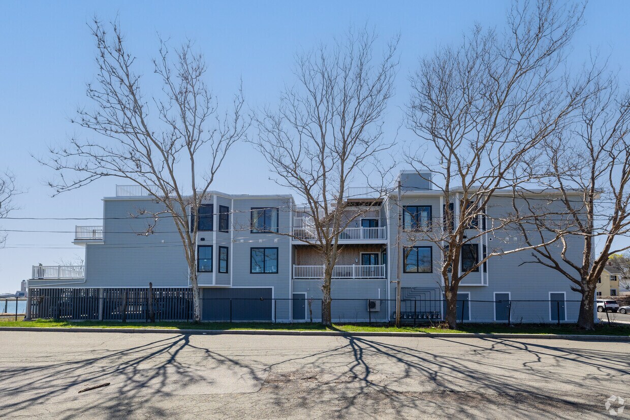 The Residences at Coleridge Coast Apartments in Boston, MA