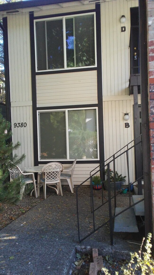 Foto del edificio - Cedarcrest Apart - 3