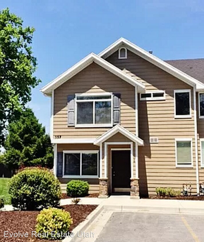 3 br, 2.5 bath House 357 S State St 1 House Rental in Provo, UT
