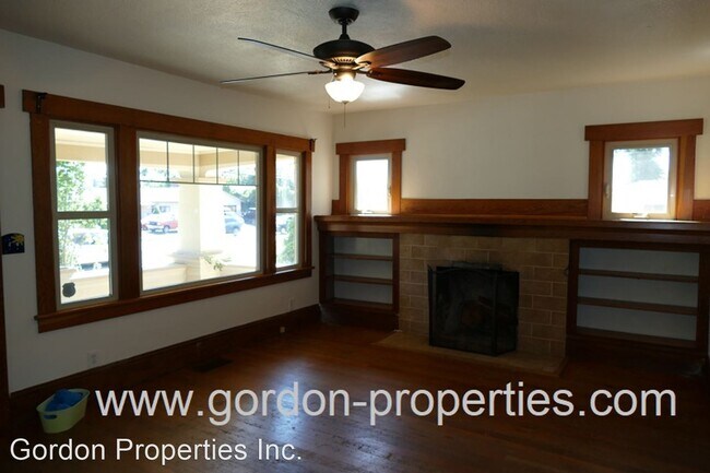 Building Photo - 3 br, 2 bath House - 10927 NE Glisan St