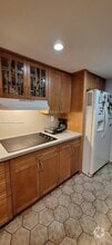 Building Photo - 8881 Fontainebleau Blvd
